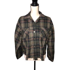 POL Plaid Button Up Jacket Size M Frayed Distressed Hem Green Flannel Pockets